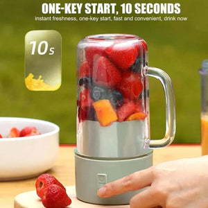 Crusher Juicer blending fruit